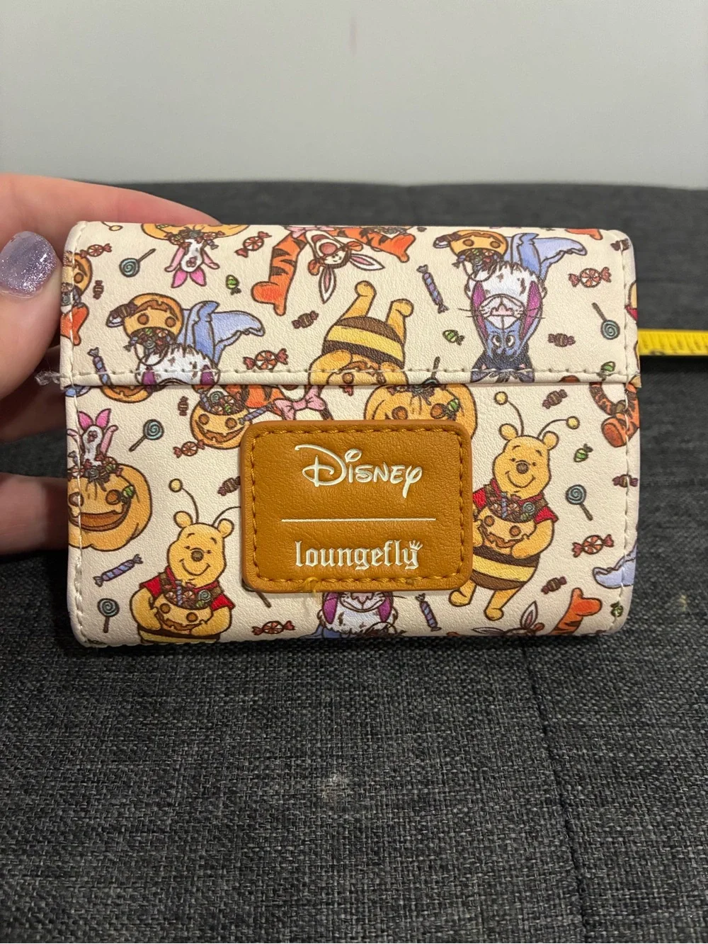 Loungefly Cream Winnie the Pooh & Friends Card Wallet - Picture 3 of 5